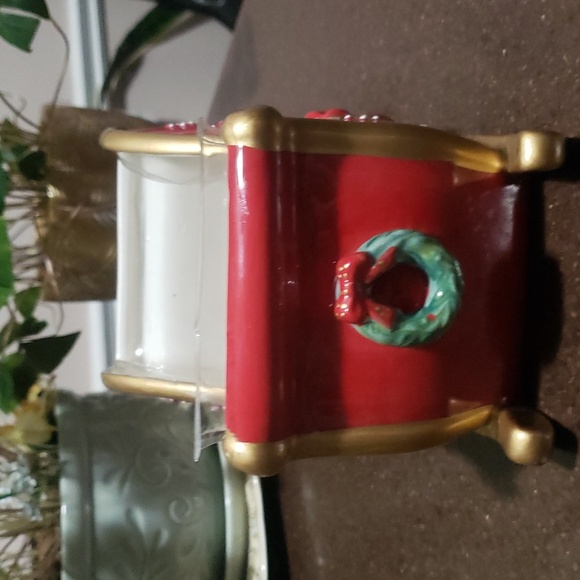 Fitz & Floyd Christmas Holiday Ceramic Sleigh Festive Bells Planter/Centerpiece. - Picture 2 of 4